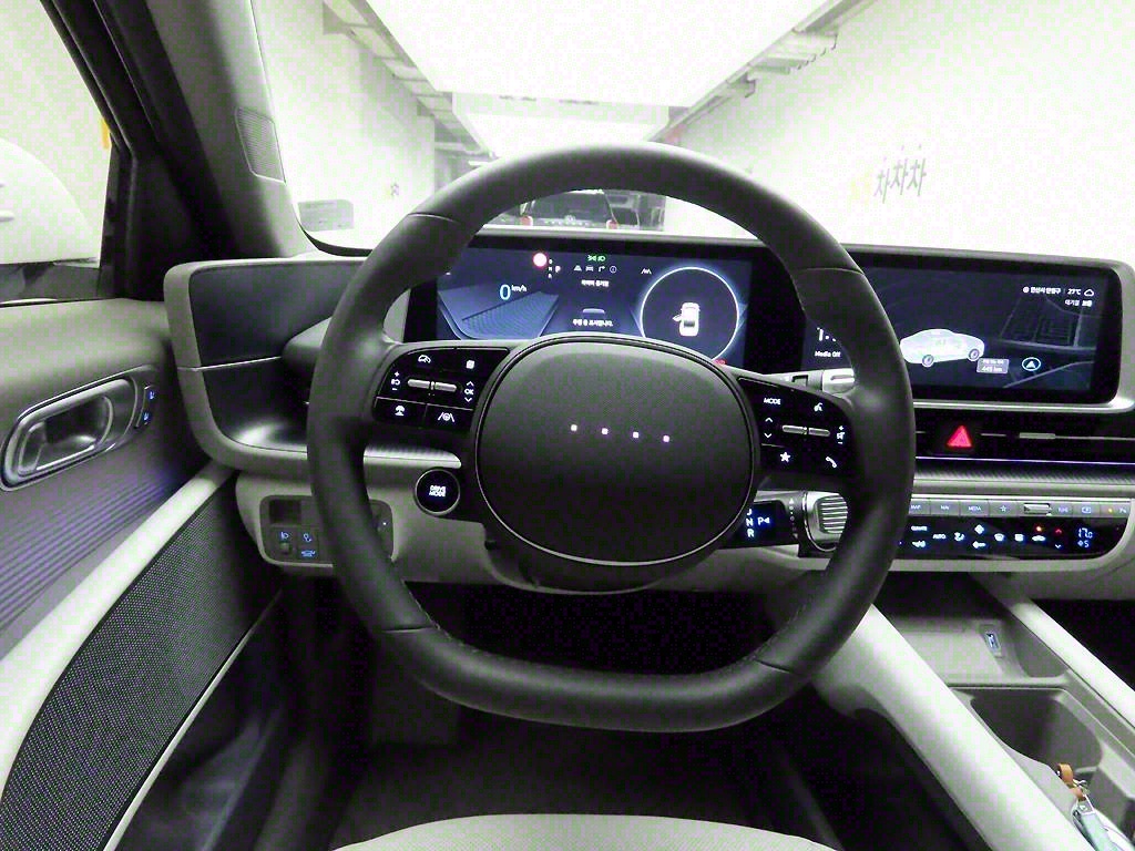 HYUNDAI Ioniq 6 - Vista 6