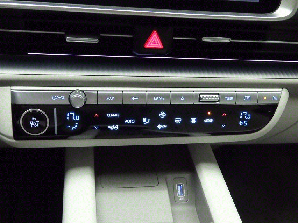 HYUNDAI Ioniq 6 - Vista 9