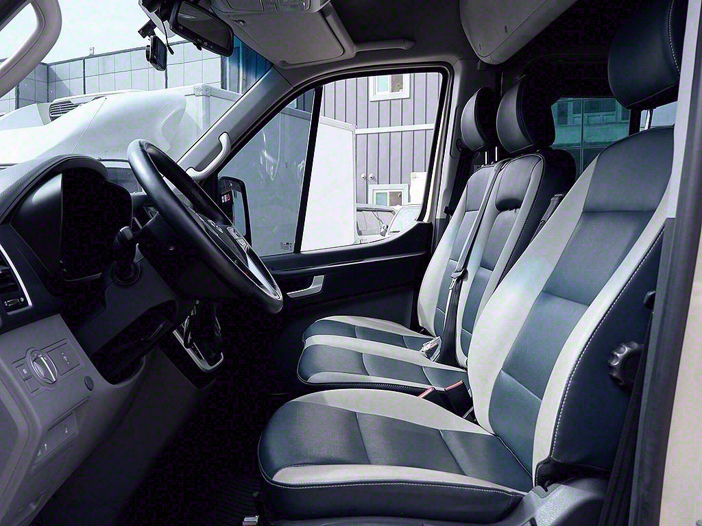 HYUNDAI Solati - Vista 9