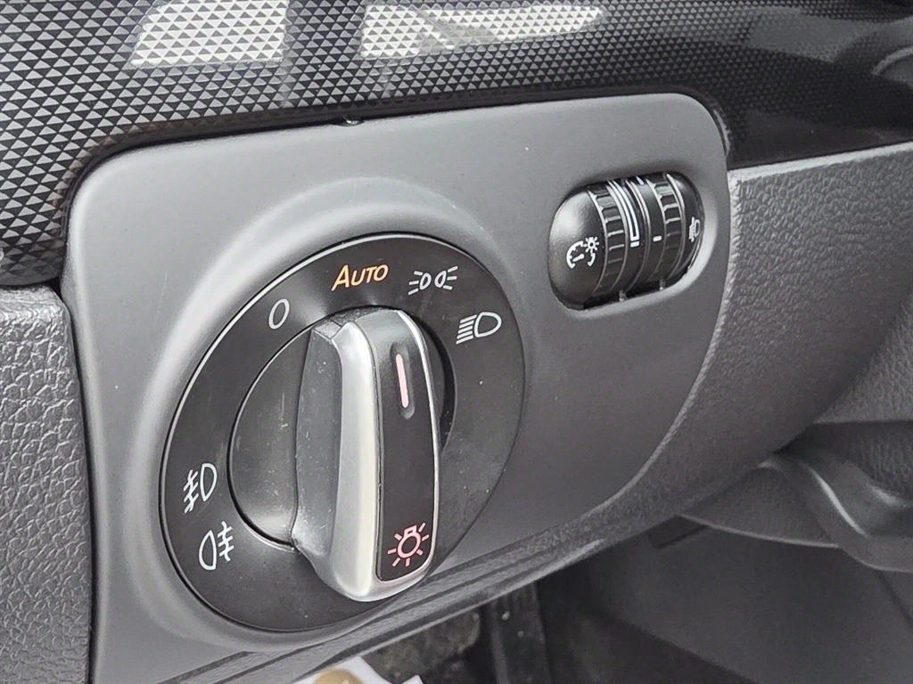 Volkswagen Golf - Vista 8