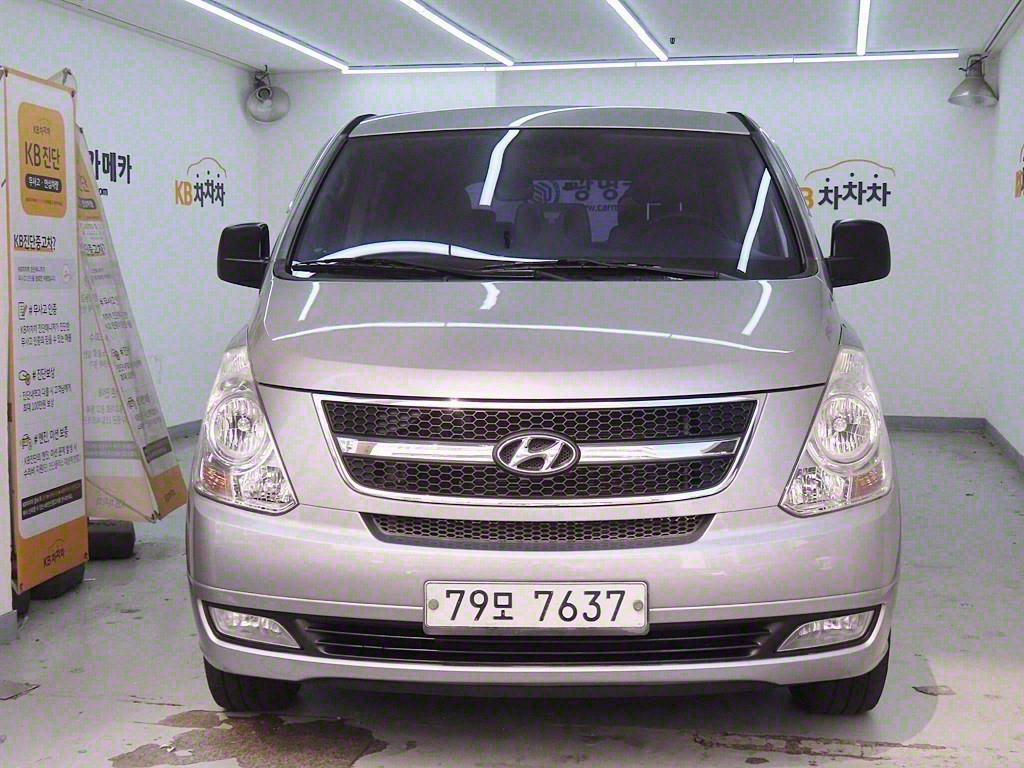 HYUNDAI Starex 2014 - Importación desde Corea - HF Imports Iquique - Foto 1