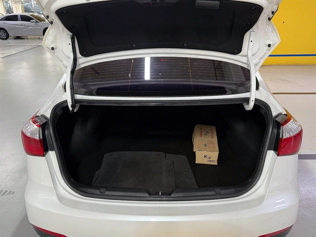 KIA K3 2013 Blanco - Importación desde Corea - HF Imports Iquique - Foto 17