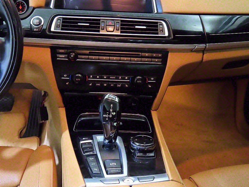 BMW 7 Series - Vista 12
