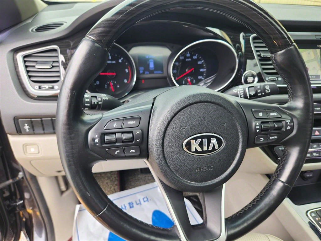 KIA Carnival 2019 Gris - Importación desde Corea - HF Imports Iquique - Foto 15