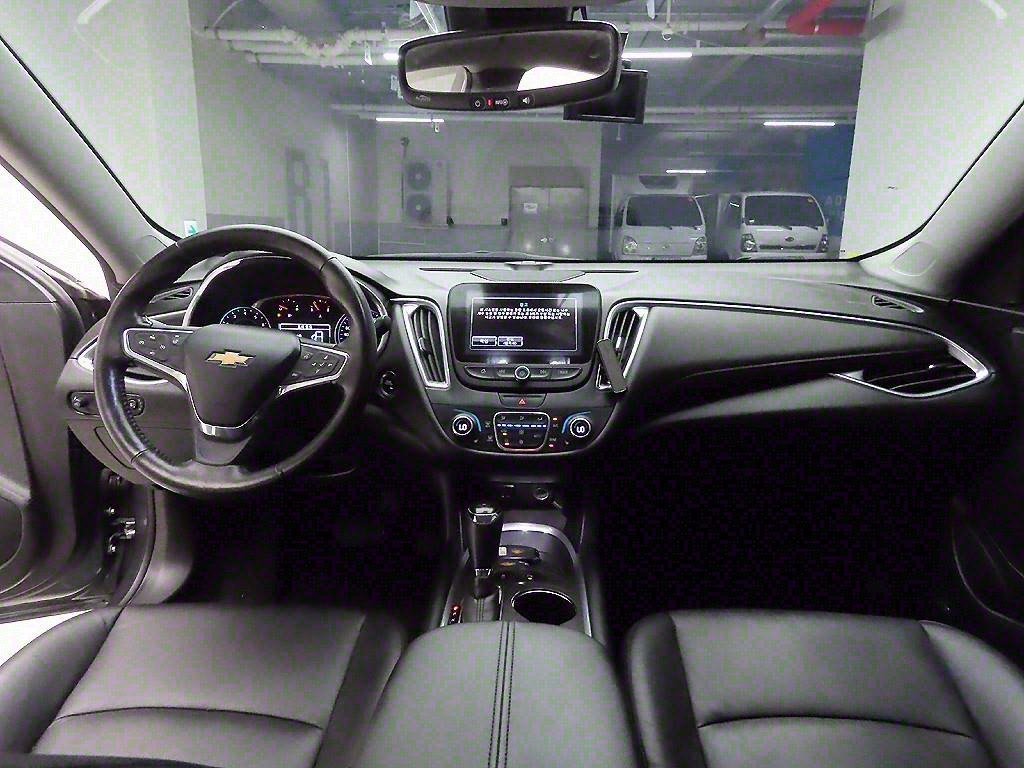 Chevrolet Malibu - Vista 8