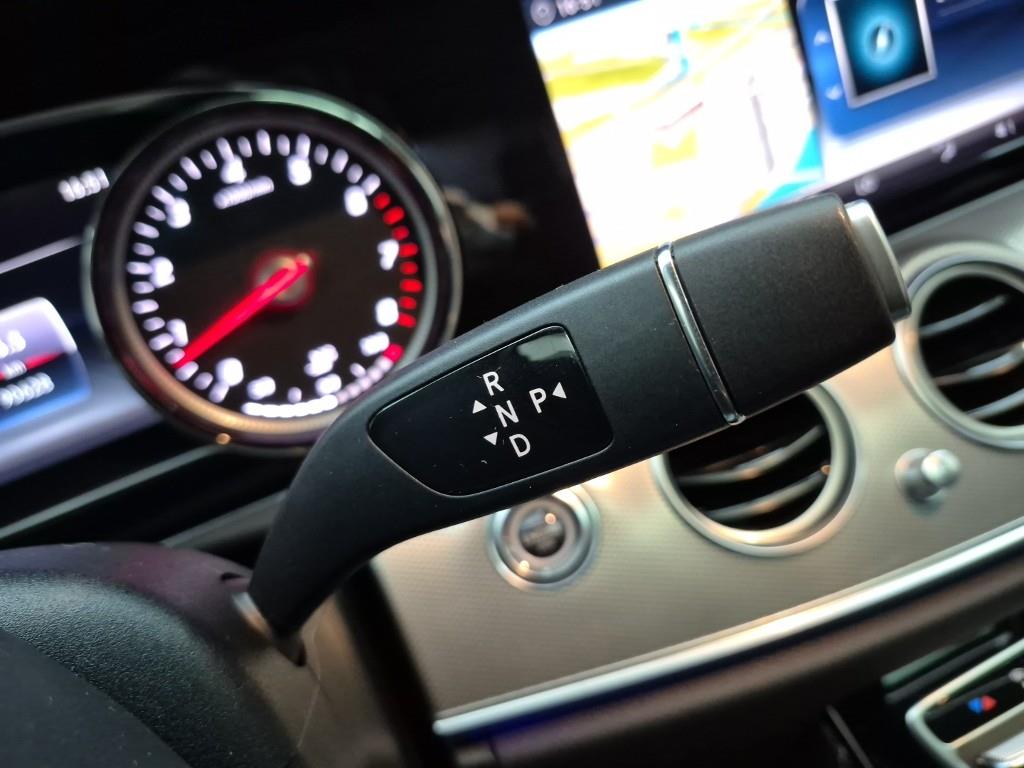 Mercedes Benz E class - Vista 8