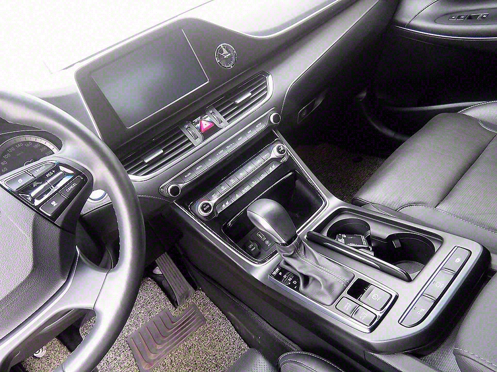 HYUNDAI Grandeur - Vista 12