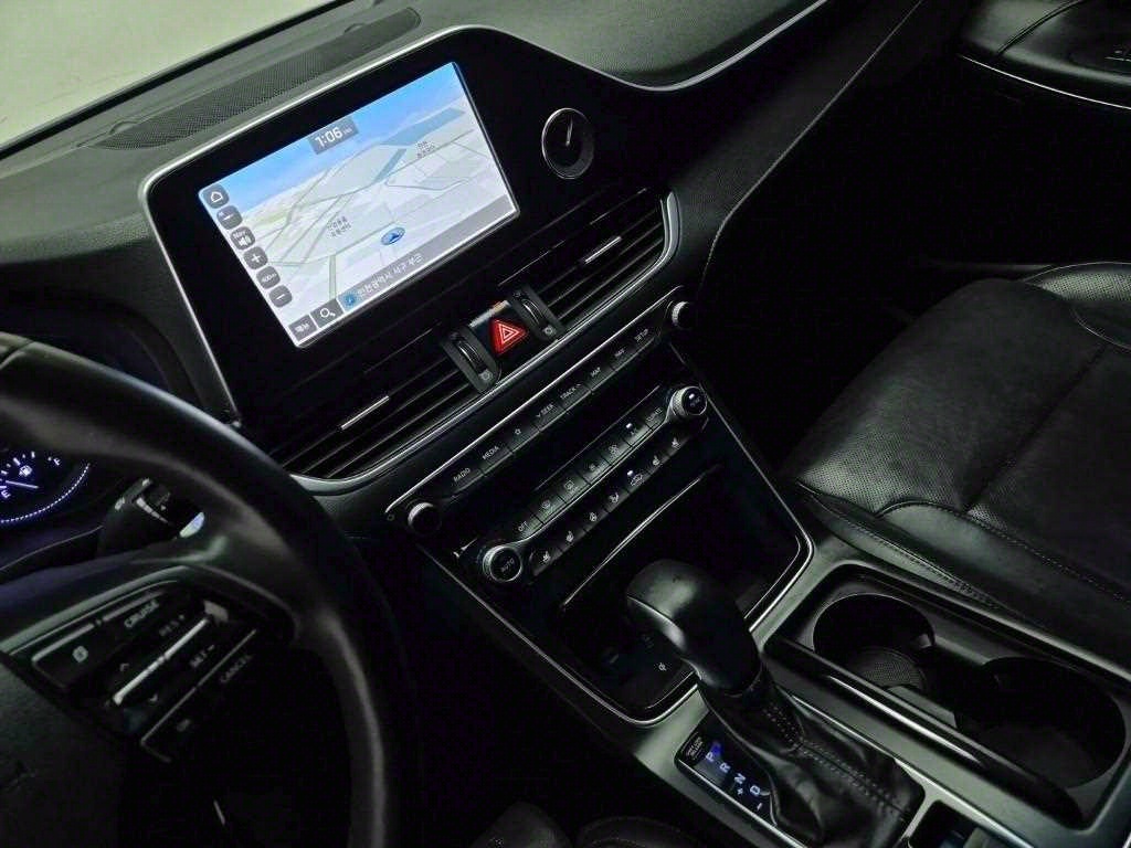 HYUNDAI Grandeur - Vista 10