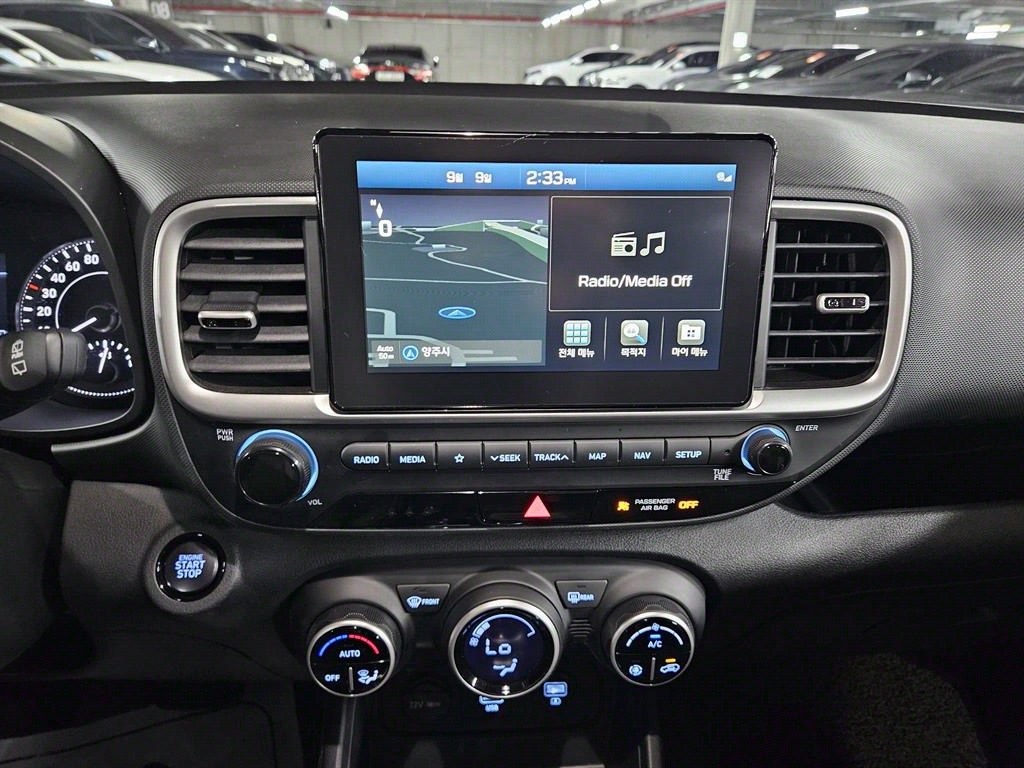 HYUNDAI Venue - Vista 7