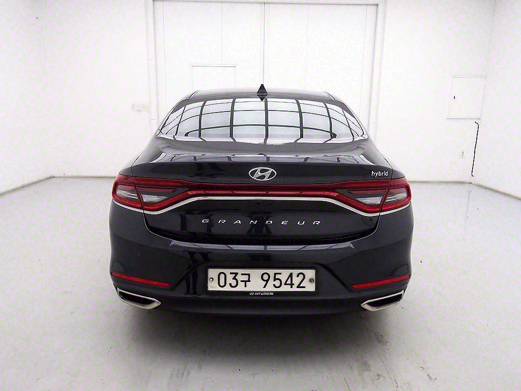 HYUNDAI Grandeur - Vista 3