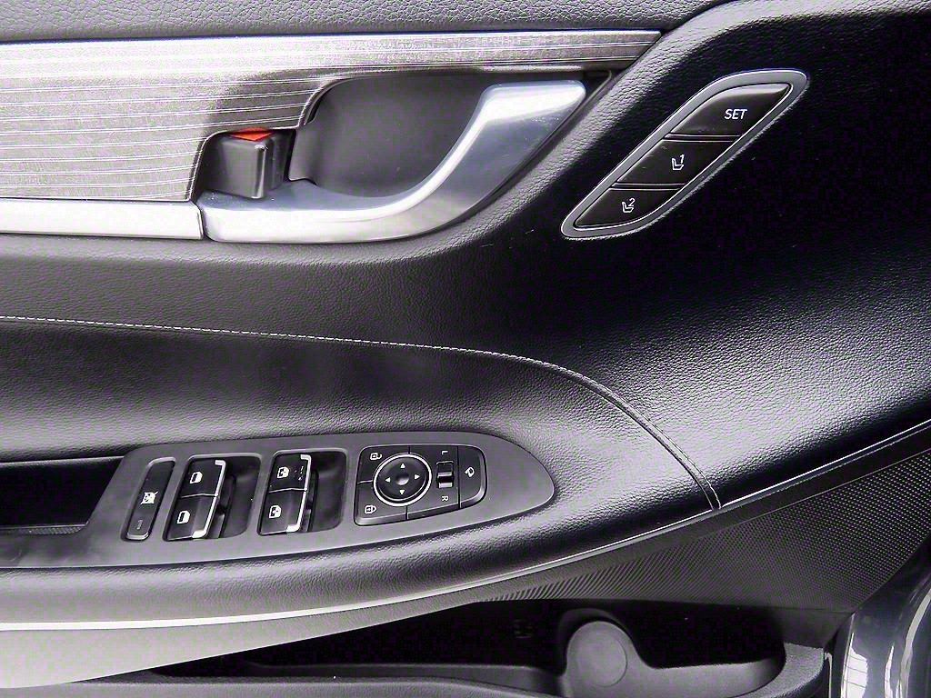 HYUNDAI Grandeur - Vista 9