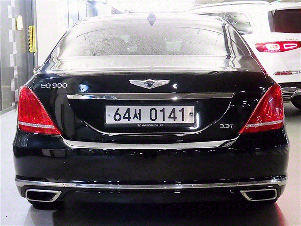 Genesis EQ900 - Vista 5