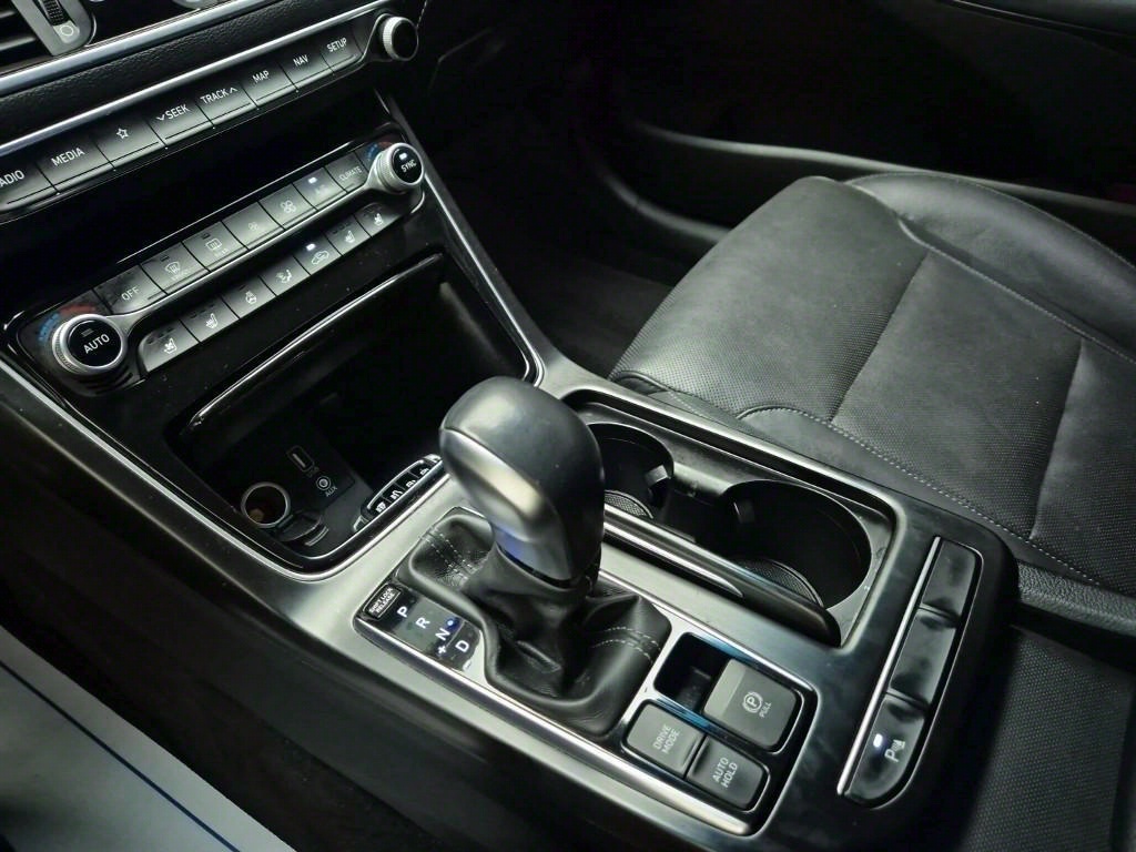 HYUNDAI Grandeur - Vista 8