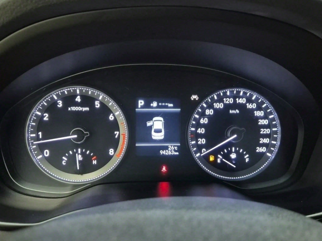 HYUNDAI Grandeur - Vista 6