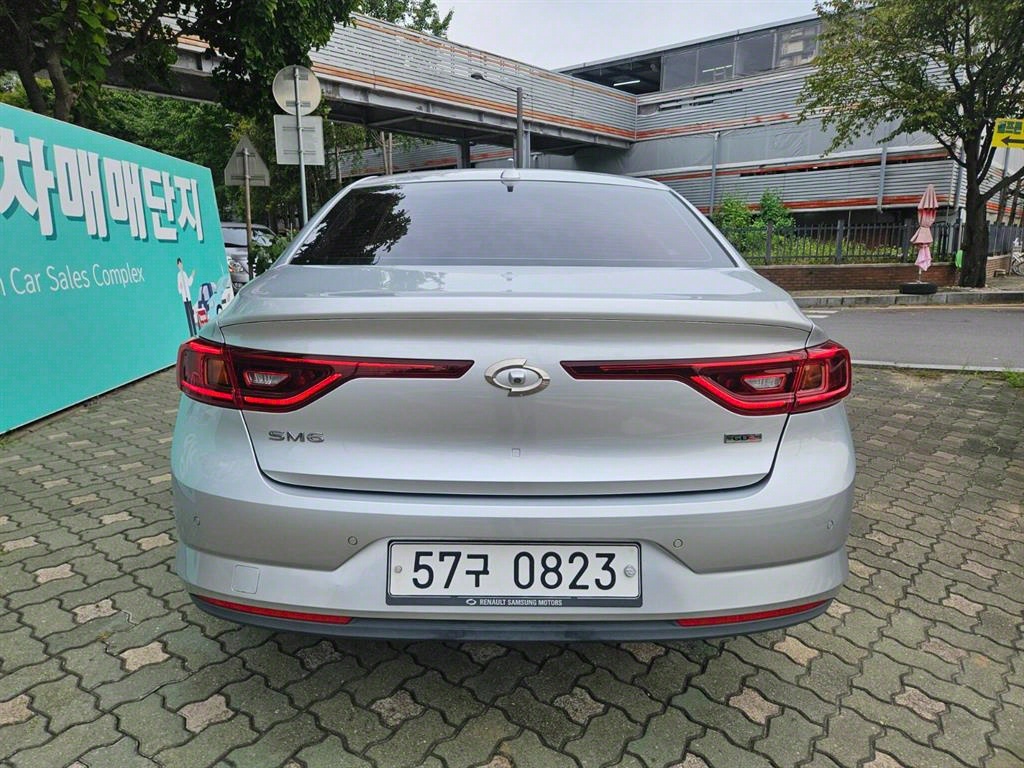 SAMSUNG QM6 - Vista 4