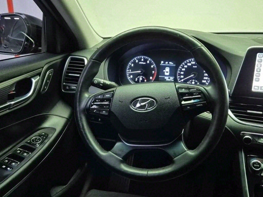 HYUNDAI Grandeur - Vista 9