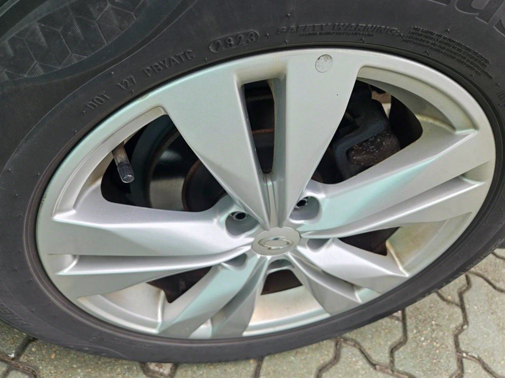 SAMSUNG QM6 - Vista 8