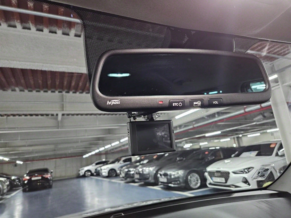 HYUNDAI Venue - Vista 9