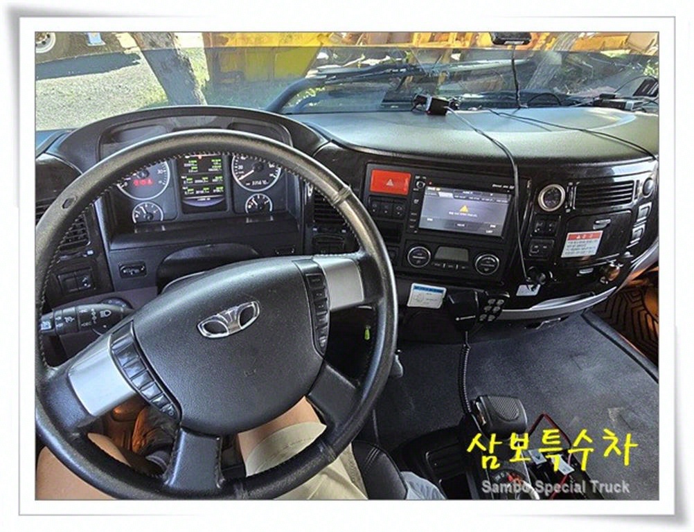 medium and large cargo Rory - Vista 9