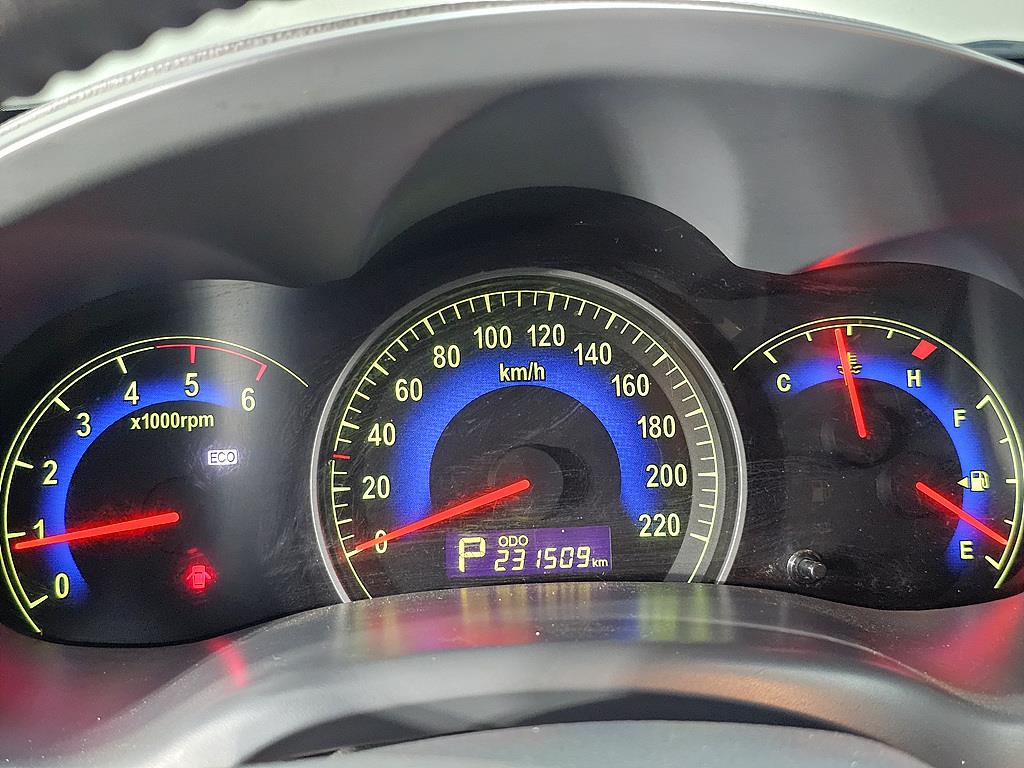 KIA Carnival - Vista 6