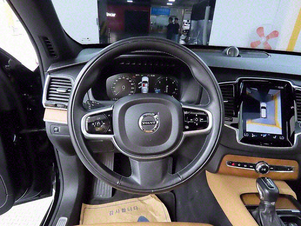 Volvo XC90 - Vista 9