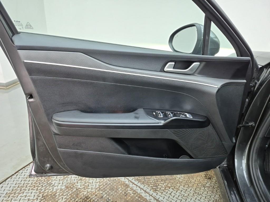 KIA K5 2022 Negro - Importación desde Corea - HF Imports Iquique - Foto 18