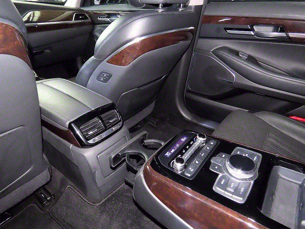 Genesis EQ900 2016 Negro - Importación desde Corea - HF Imports Iquique - Foto 18