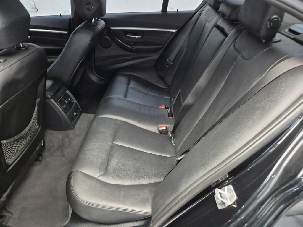 BMW 3 series 2017 Negro - Importación desde Corea - HF Imports Iquique - Foto 17