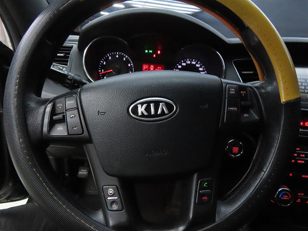 KIA K7 - Vista 8