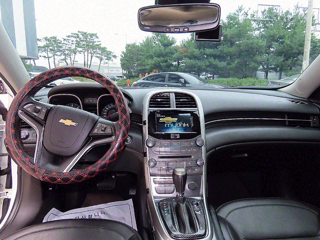 Chevrolet Malibu - Vista 7