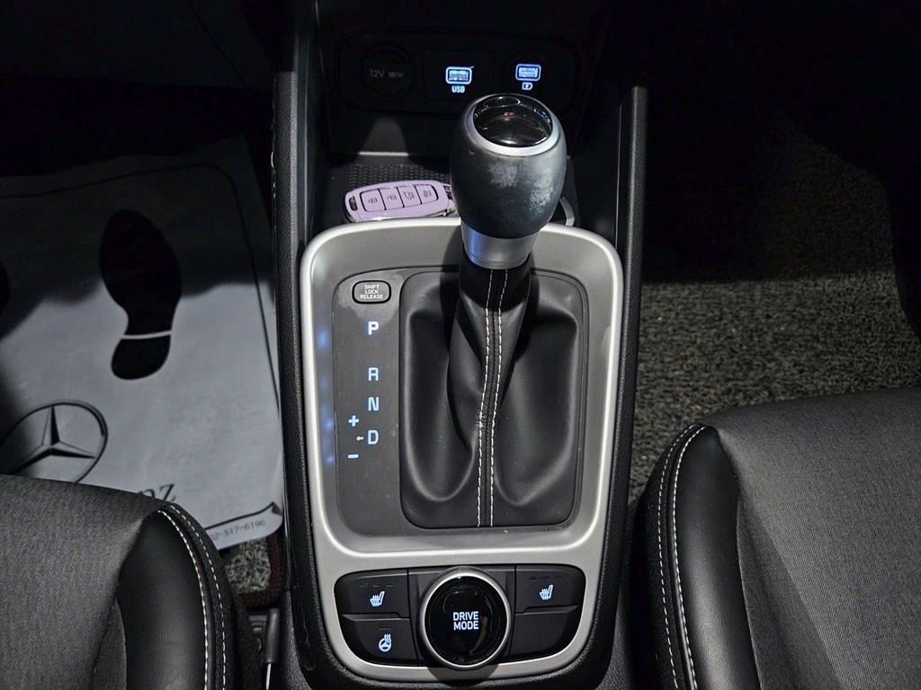 HYUNDAI Venue - Vista 8