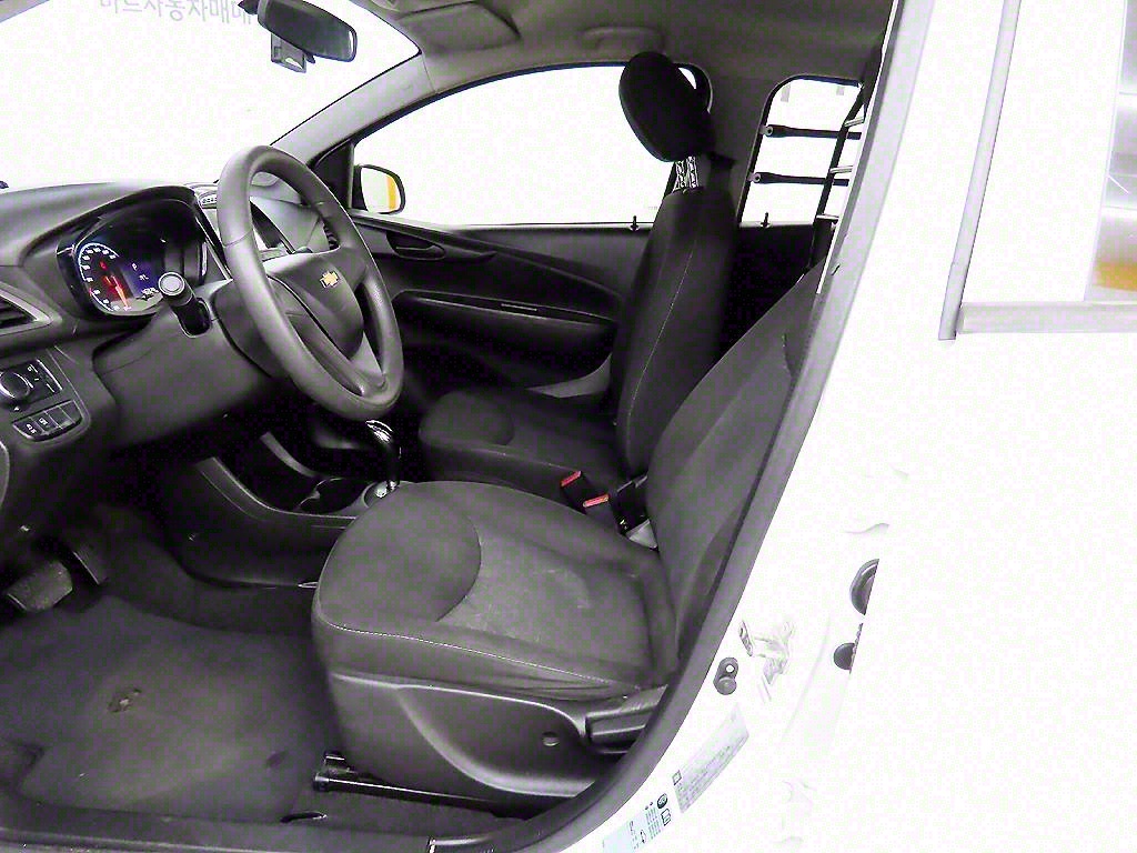 Chevrolet Spark - Vista 5