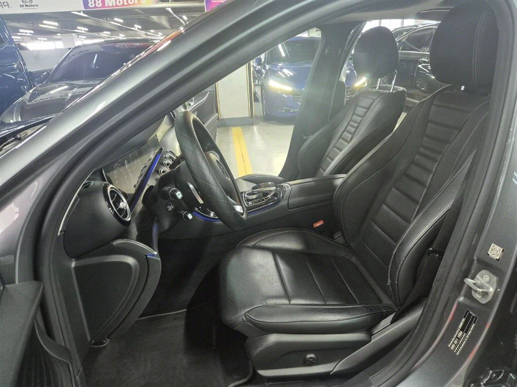 Mercedes Benz E class - Vista 7