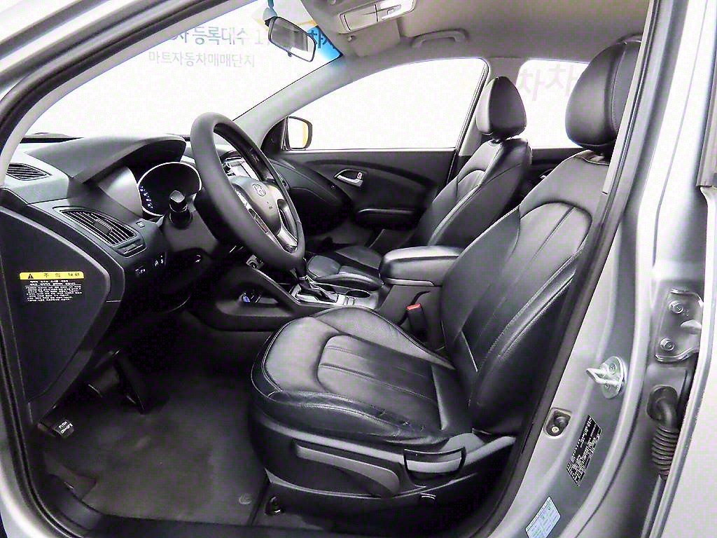 HYUNDAI Tucson - Vista 5