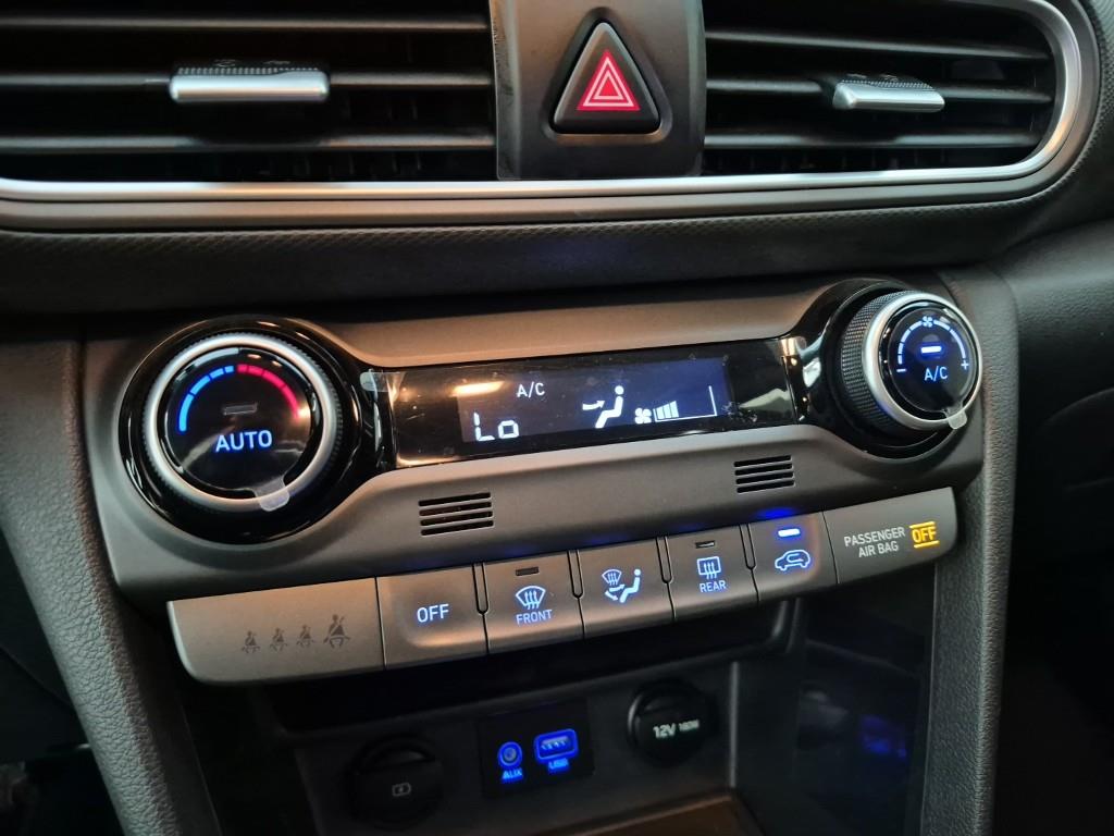 HYUNDAI Kona - Vista 10