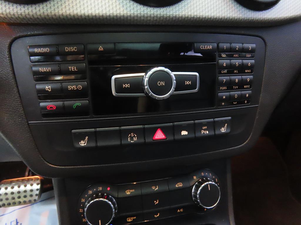 Mercedes Benz B Class (MY B) - Vista 9