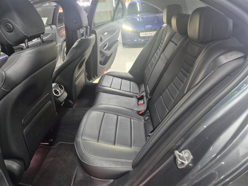 Mercedes Benz E class - Vista 6