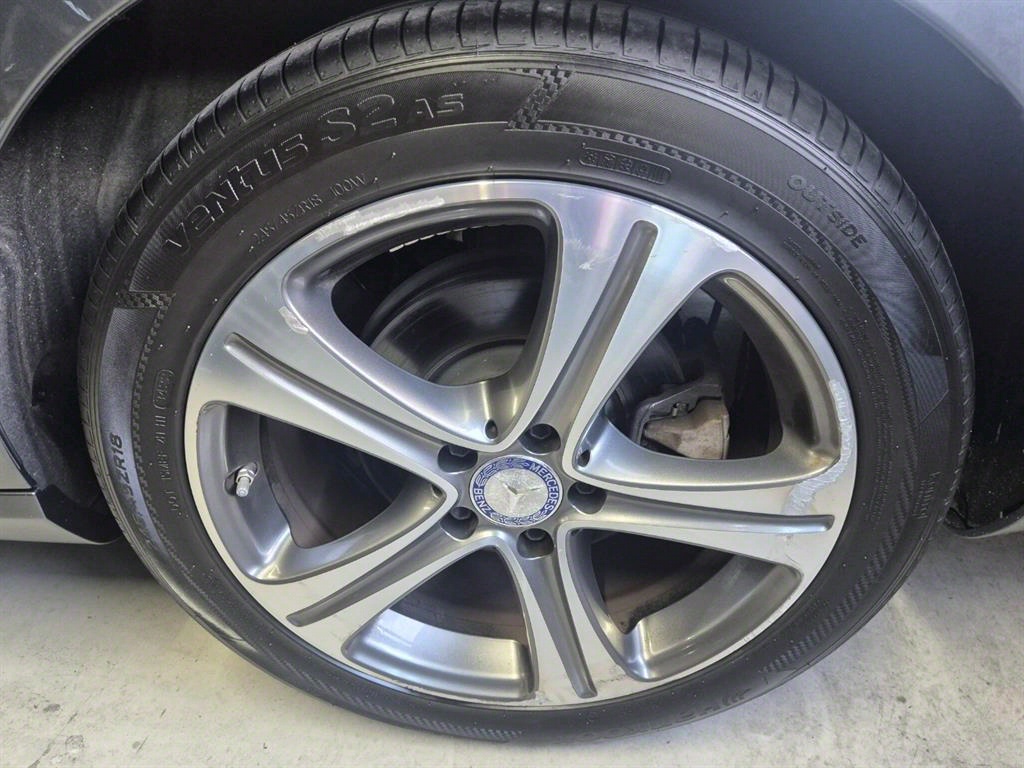 Mercedes Benz E class - Vista 10