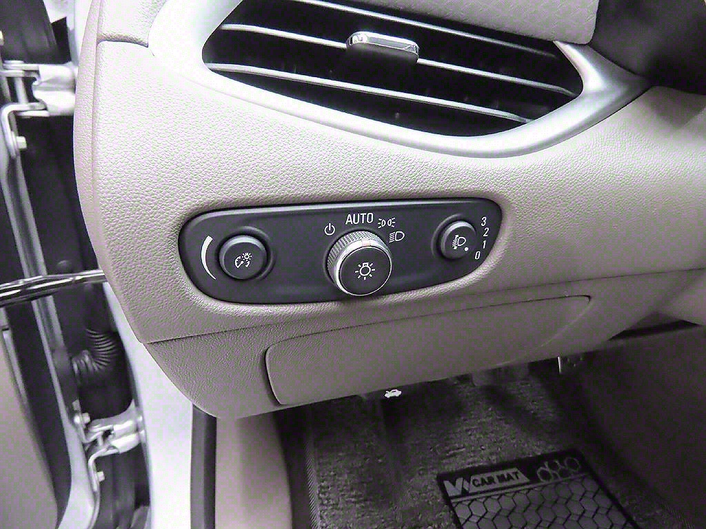 Chevrolet Malibu 2017 Plateado - Importación desde Corea - HF Imports Iquique - Foto 13