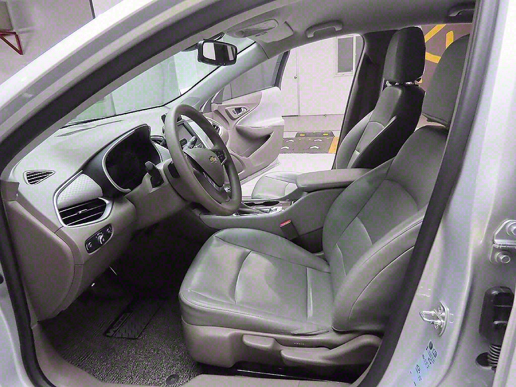 Chevrolet Malibu 2017 Plateado - Importación desde Corea - HF Imports Iquique - Foto 11