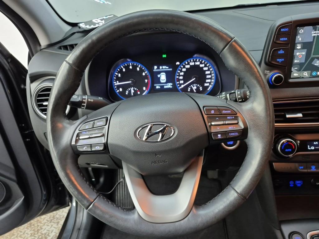 HYUNDAI Kona - Vista 9