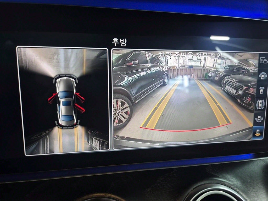 Mercedes Benz E class - Vista 9