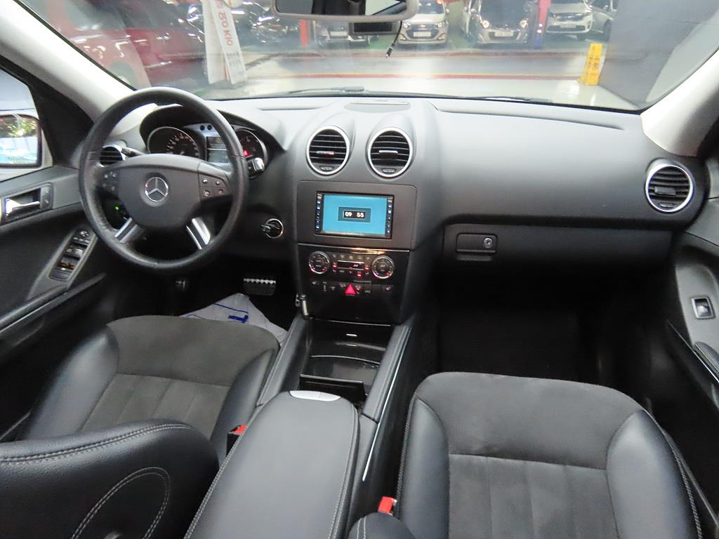 Mercedes Benz M Class - Vista 5