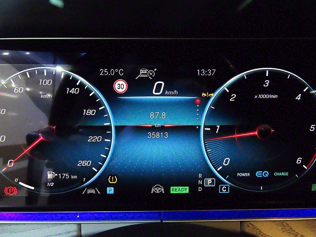 Mercedes Benz CLS Class - Vista 9