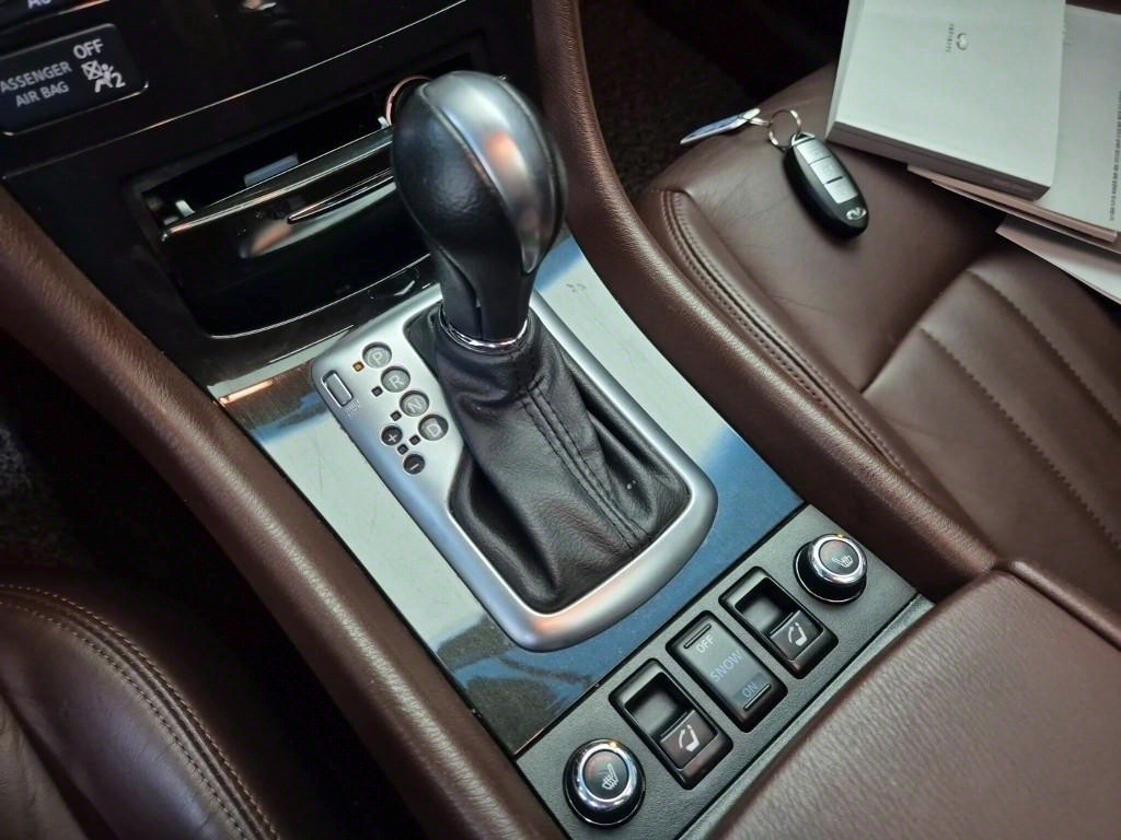 Infiniti QX - Vista 8