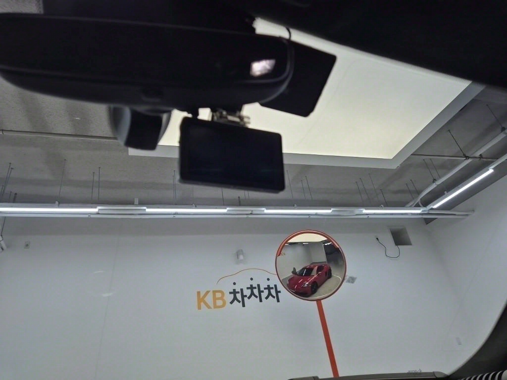 Porsche 718 2024 Rojo - Importación desde Corea - HF Imports Iquique - Foto 15