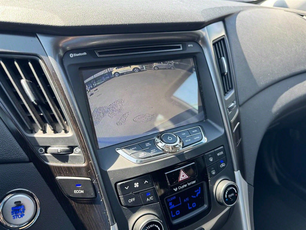 HYUNDAI Sonata - Vista 12