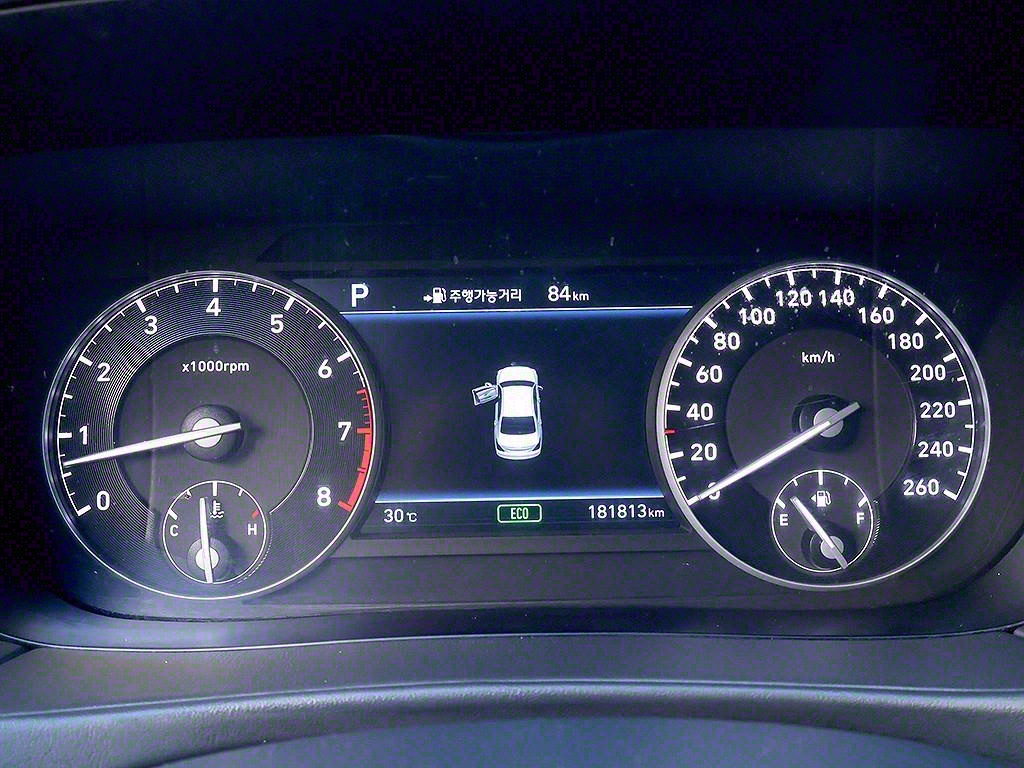 Genesis EQ900 - Vista 11