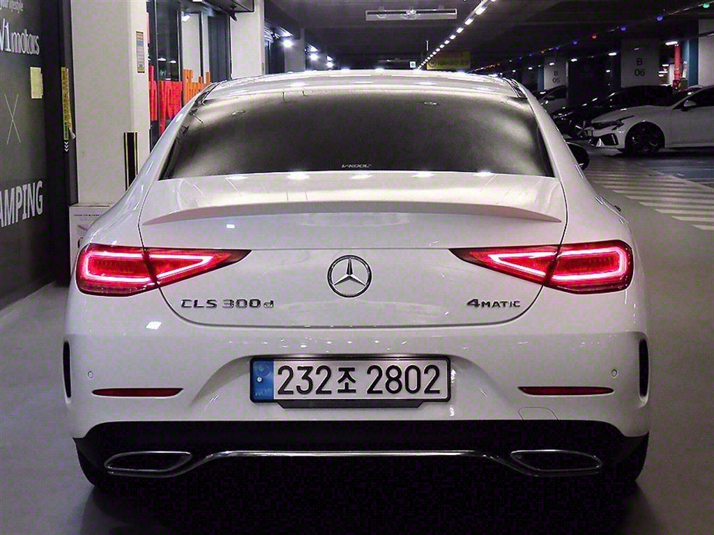 Mercedes Benz CLS Class - Vista 5