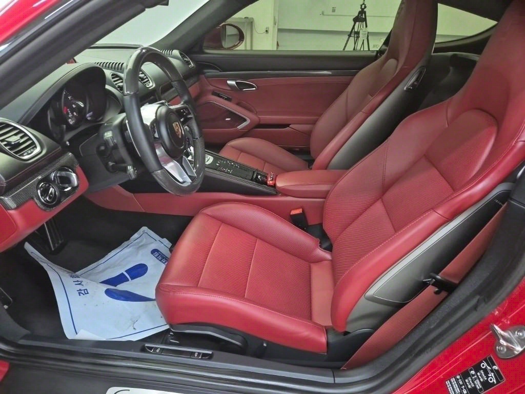 Porsche 718 - Vista 11